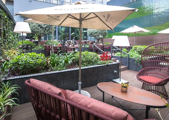 מלון 138 Liberdade 5*